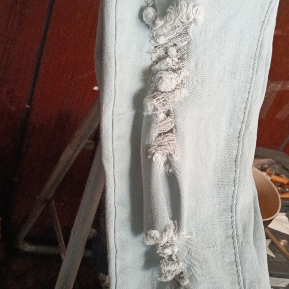Small Ripped jeans - Picture 6 of 6